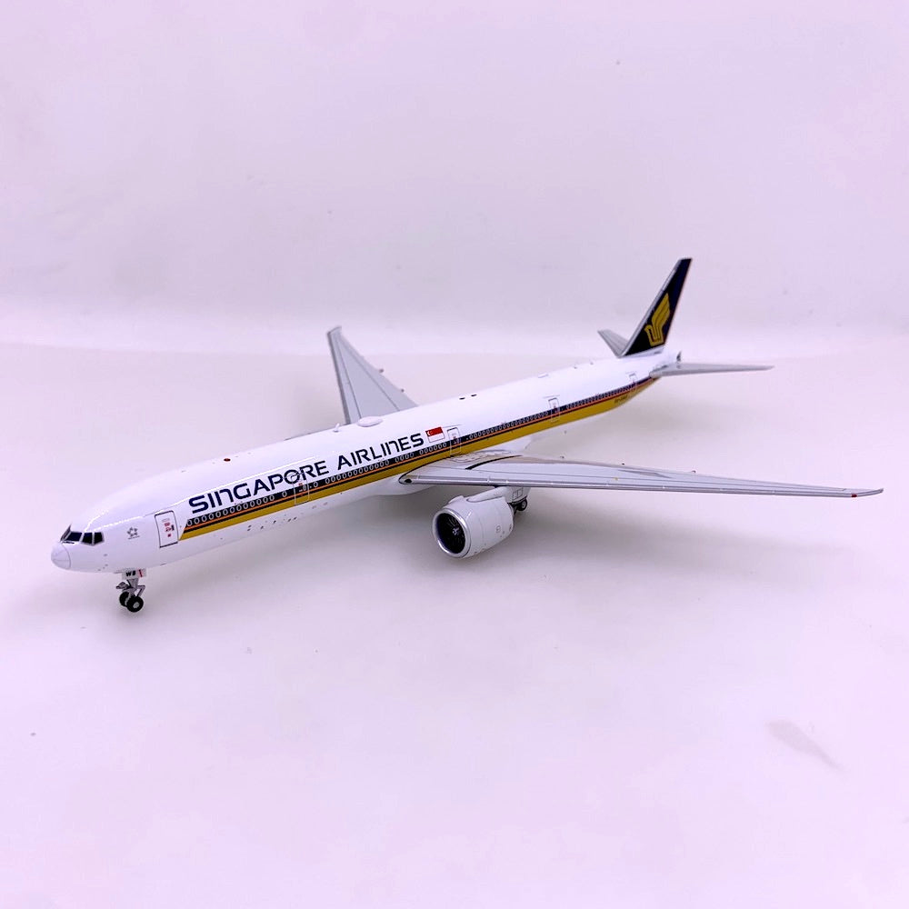 Singapore Airlines B777-300ER Reg no. Phoenix 1:400