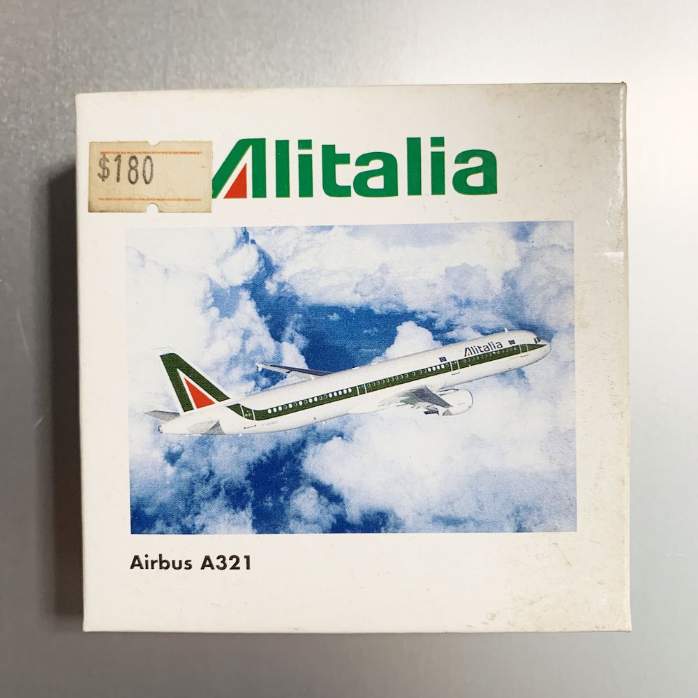 Alitalia Airbus A321 3606 Herpa 1:500 – Diecastbird Plane Model Store