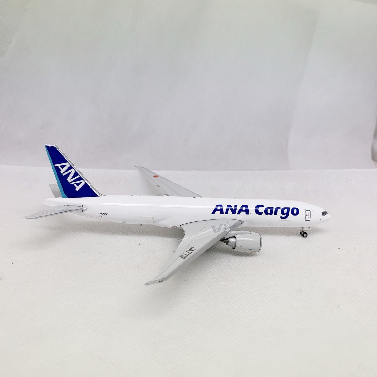 定番のお歳暮 【新品】1:200 ANA JA771F B777-200LRF Cargo 航空機