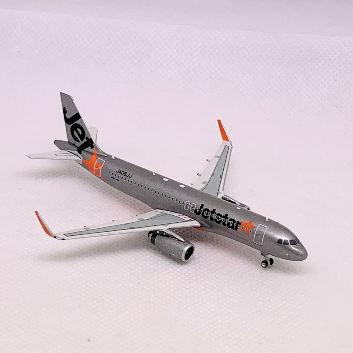 Jetstar A320-200 Japan JA08JJ Phoenix 1:400 – Diecastbird Plane 