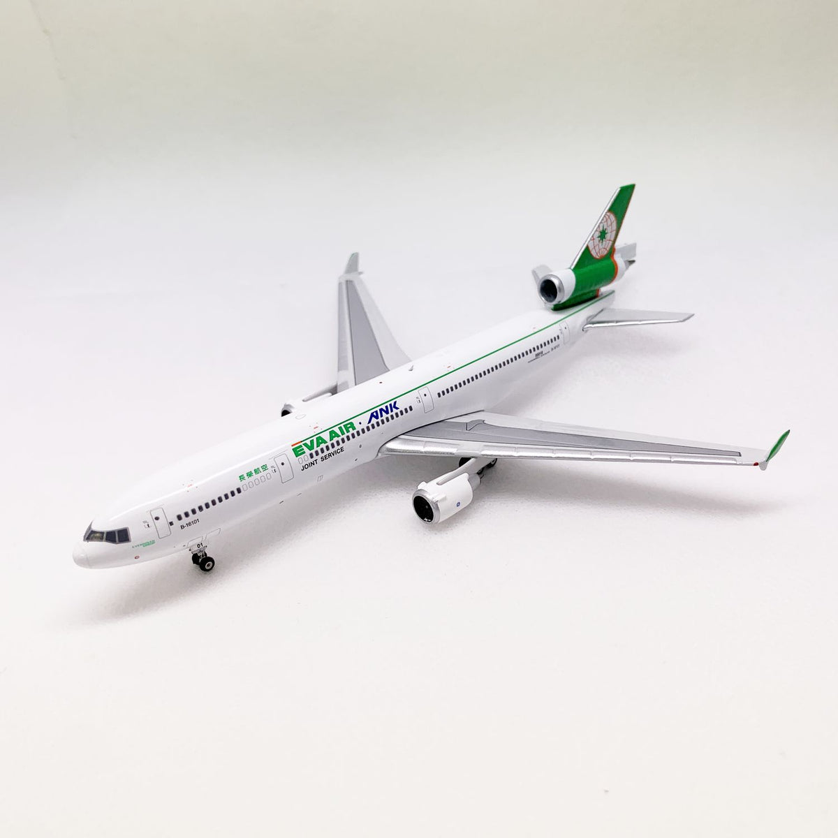 Eva Air MD-11 B16101 Phoenix 1:400 – Diecastbird Plane Model Store
