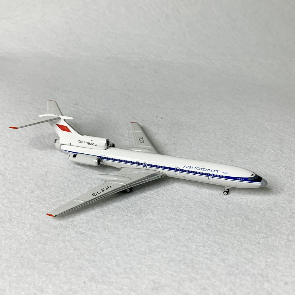 趣味・スポーツ・実用 Soviet and Russian Testbed Aircraft The Tu-104LL-2 (reg CCCP-42454), the second of two LM-104