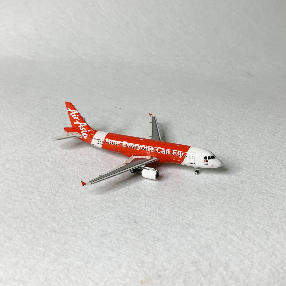 Air Asia A320 9M-AQN Phoenix 1:400 – Diecastbird Plane Model Store