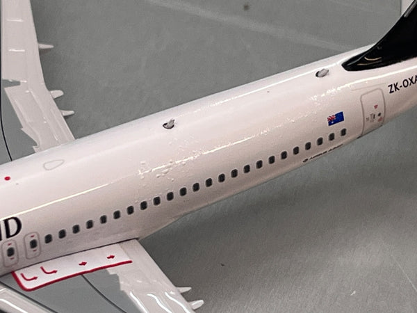 Air New Zealand A320-200 ZK-OXA Phoenix 1:400 10795