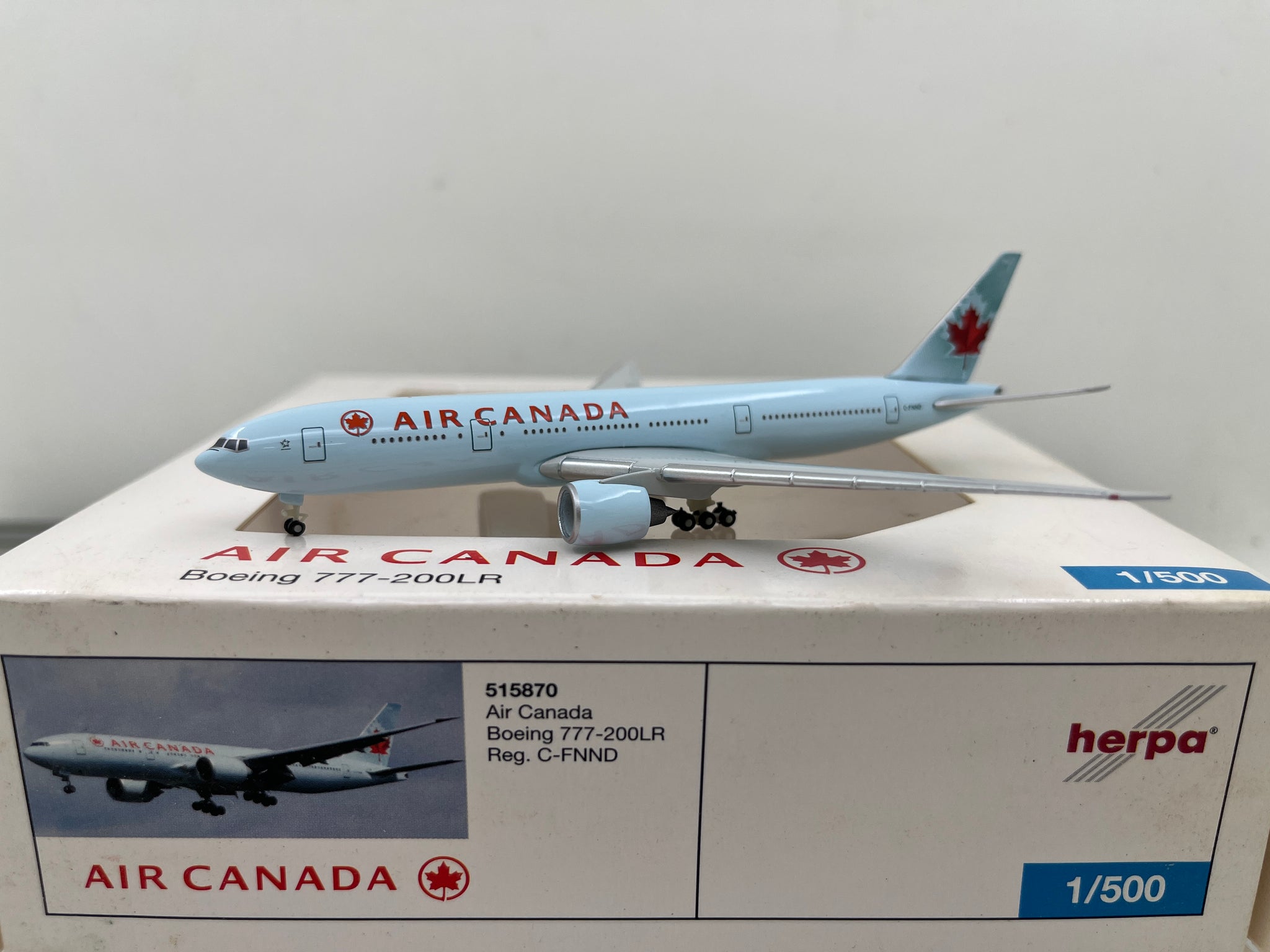 Air Canada B777-200LR C-FNND  Herpa  1:500