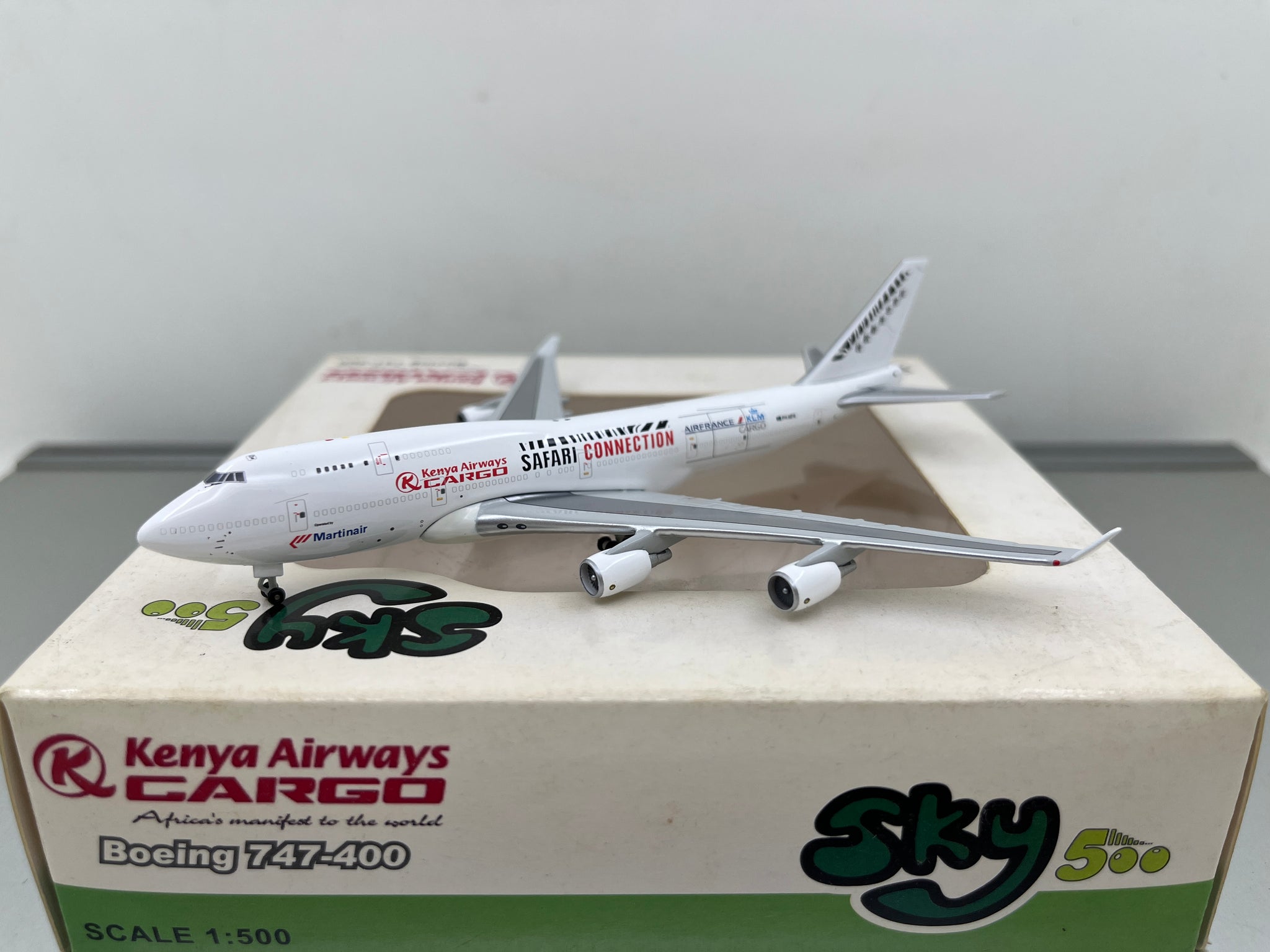 Kenya Airlines B747-400 PH-MPS  Sky 500 1:500