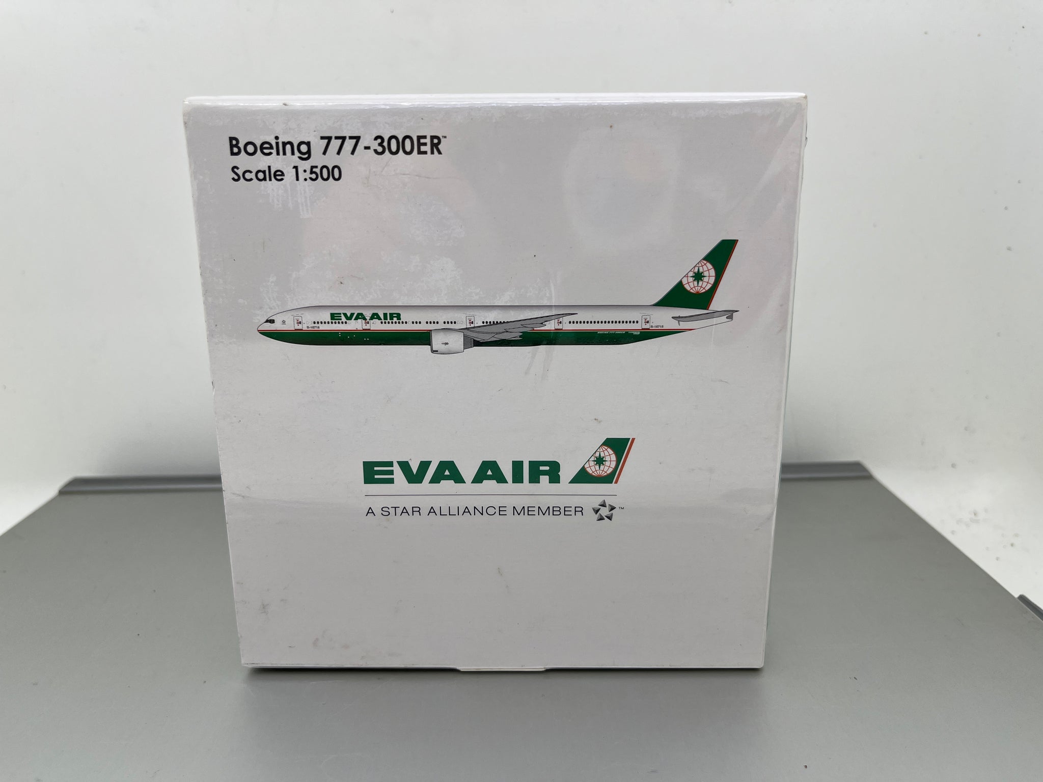 Eva Air  B777-300ER   Hogan 1:500