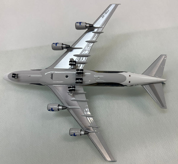 Air New Zealand B747-400  ZK-SUJ The Lord of the Rings Phoenix 1:400
