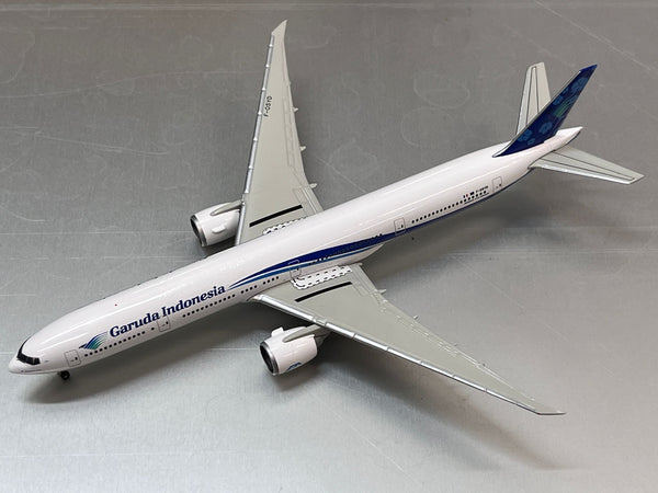 Garuda Indonesia B777-300ER F-OSYD  Sky 500 1:500
