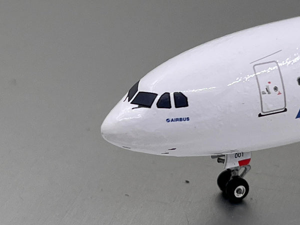 AirBus A340-600 F-WWCA Phoenix 1:400 with defects special price