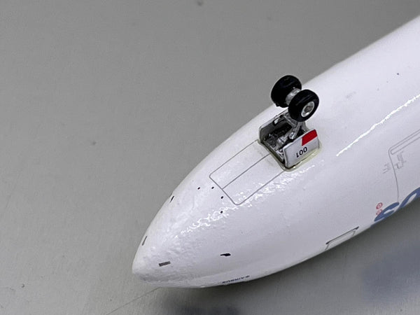 AirBus A340-600 F-WWCA Phoenix 1:400 with defects special price