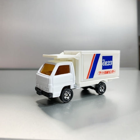 Takara Tomy Tomica no.32 Isuzu Elf Power Container Truck 1:78