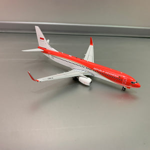 Republik Indonesia B737-800 A-001 Phoenix 1:400