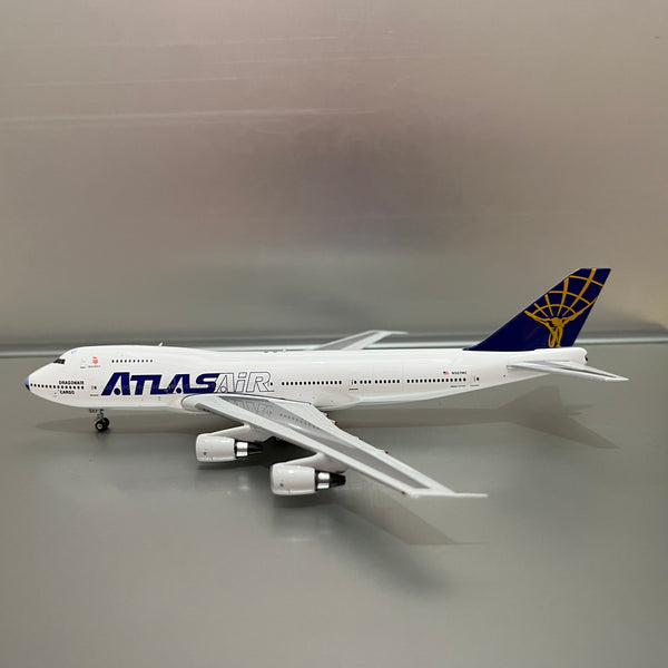 Atlas-Air-B747-230B-N507MC-Phoenix-1:400