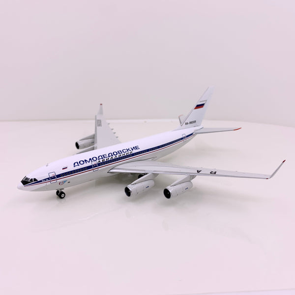 Domodedovo Airlines IL-96-300 RA-96009 Phoenix 1:400