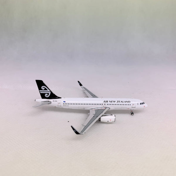 Air New Zealand A320-200 ZK-OXA Phoenix 1:400