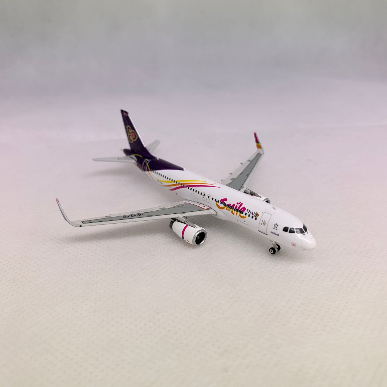 Thai A320 SMILE HS-TXG Phoenix 1:400