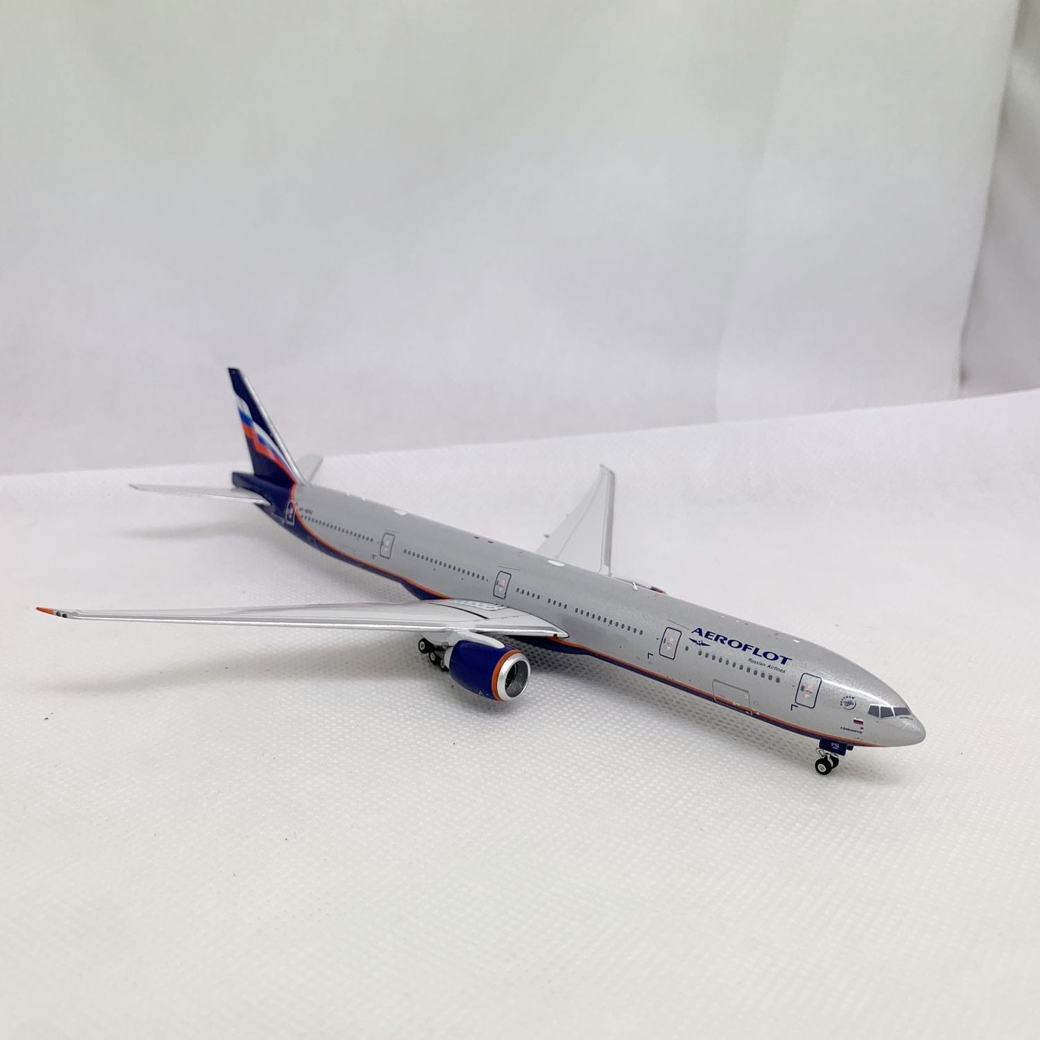 Aeroflot B777-300ER VP-BPG Phoenix 1:400