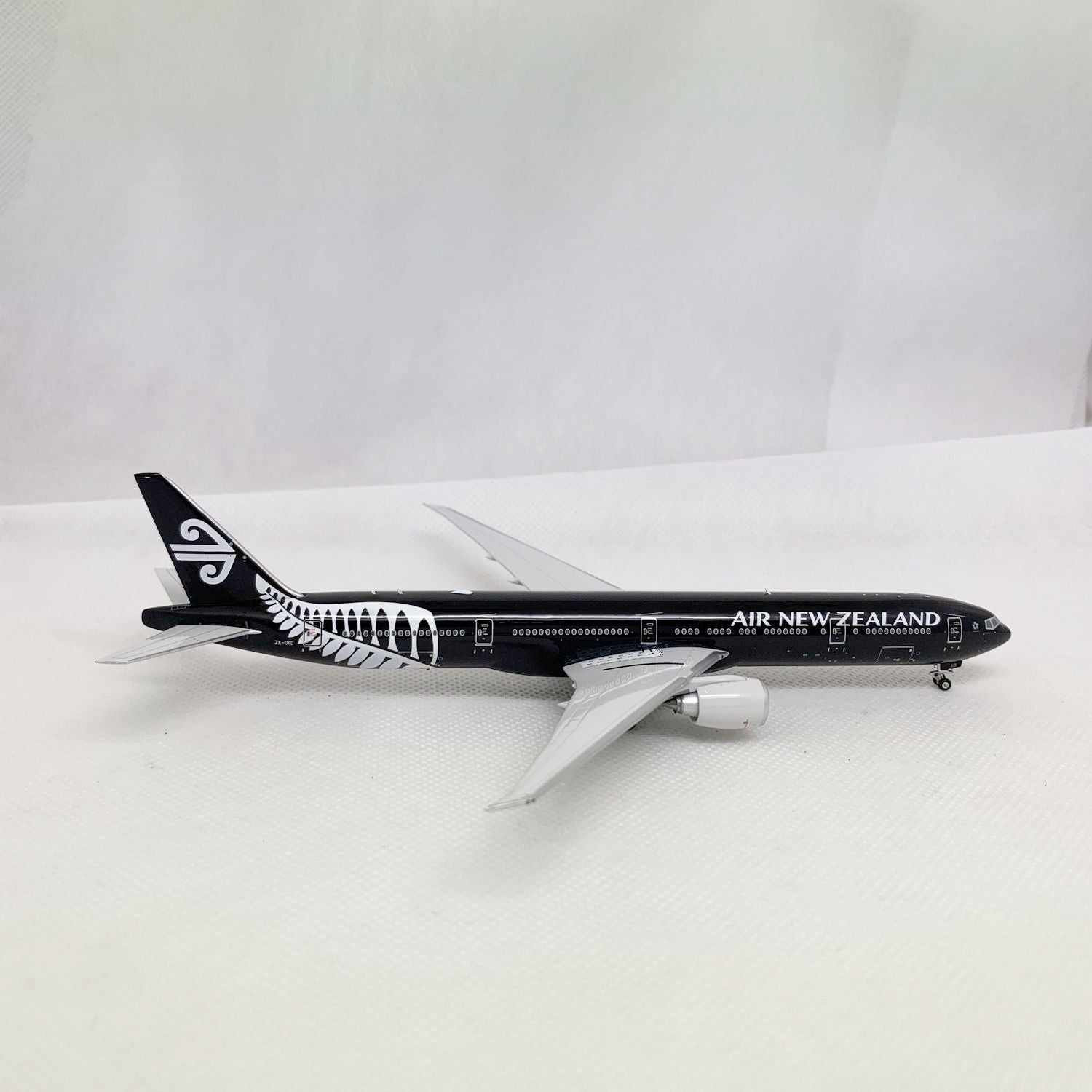 1/400 Phoenix AIR NEW ZEALAND BOEING 777-200ER / BOEING 767-300