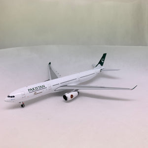 Pakistan International A330-300 4R-ALN Phoenix 1:400