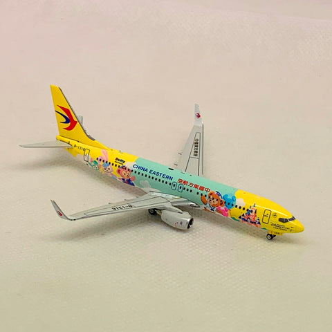 China Eastern Airlines B737-800 Bear B-1316 Phoenix 1:400