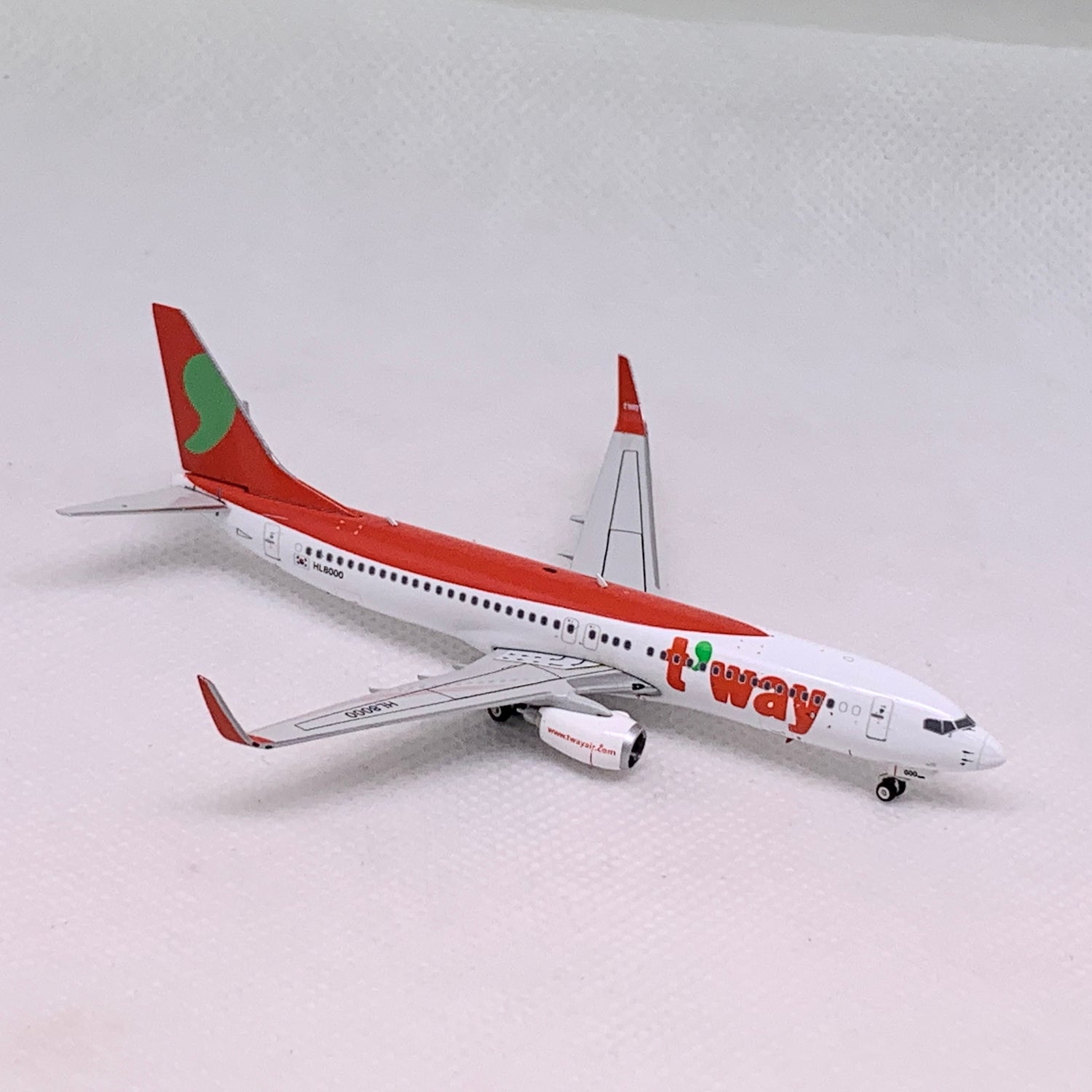 T way B737-800 HL-8000 Phoenix 1:400 – Diecastbird Plane Model Store