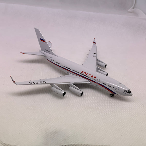 Russia State Transport Company IL-96-300 Pocchr RA-96019 Phoenix 1:400