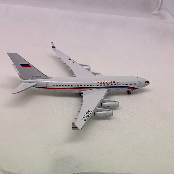 Russia State Transport Company IL-96-300 Pocchr RA-96019 Phoenix 1:400