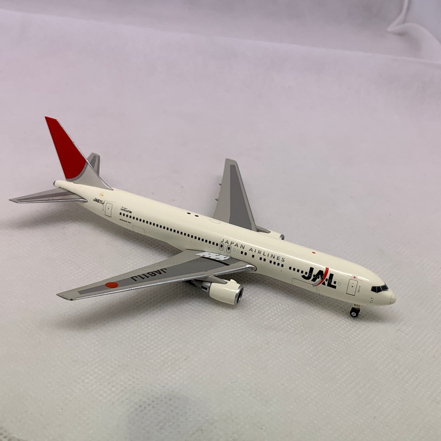 JAL B767-300ER JA611J Phoenix 1:400 – Diecastbird Plane Model Store