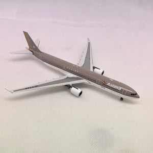 Asiana Airlines A330-300 The heart of Aviation HL7746 Phoenix 1:400