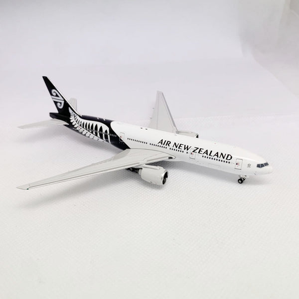 Air New Zealand B777-200ER ZK-OKC Phoenix 1:400