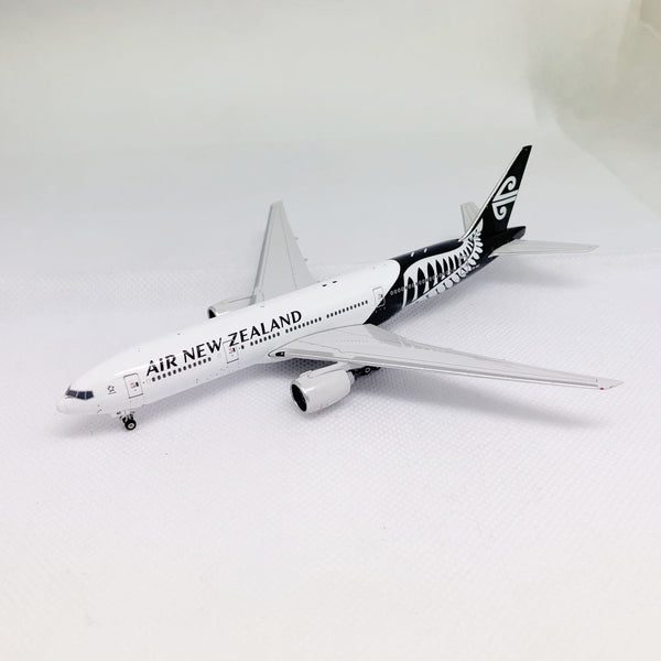 Air New Zealand B777-200ER ZK-OKC Phoenix 1:400