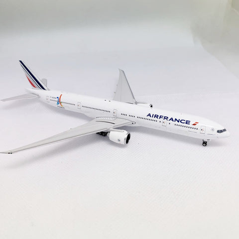 Air France B777-300ER F-GZNP Phoenix 1:400