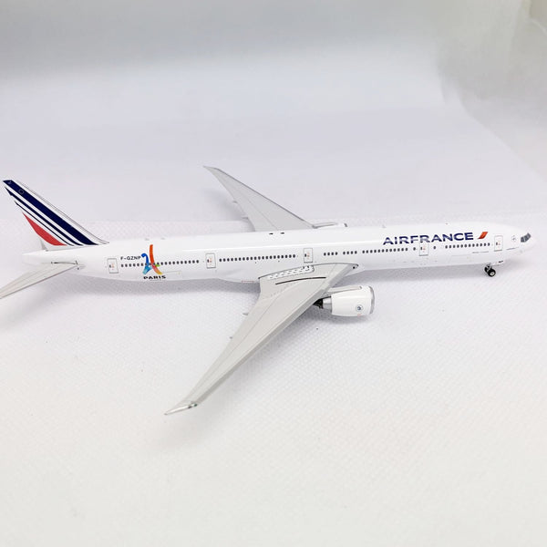 Air France B777-300ER F-GZNP Phoenix 1:400