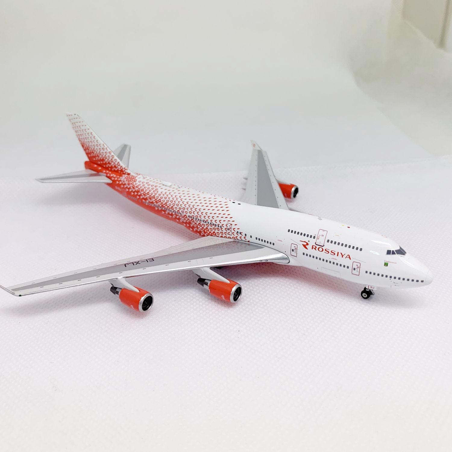 ROSSIYA ロシア航空 B747-400 1/400 Rossiya B747-400 EI-XLJ Phoenix 1:400 – Diecastbird Plane
