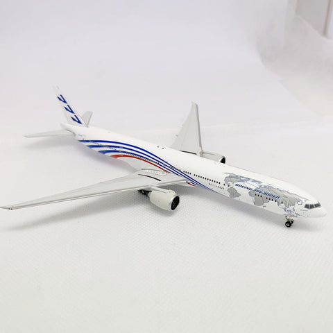 Boeing B777-300ER N5016R Phoenix 1:400