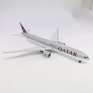 Qatar Airways B777-300ER A7-BEM Phoenix 1:400