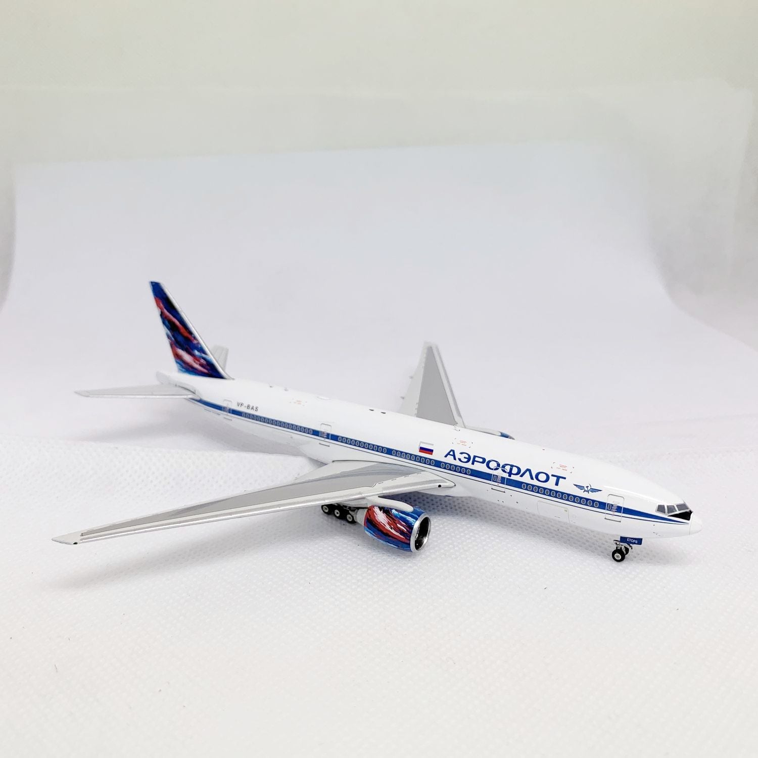 Aeroflot B777-200ER VP-BAS Phoenix 1:400