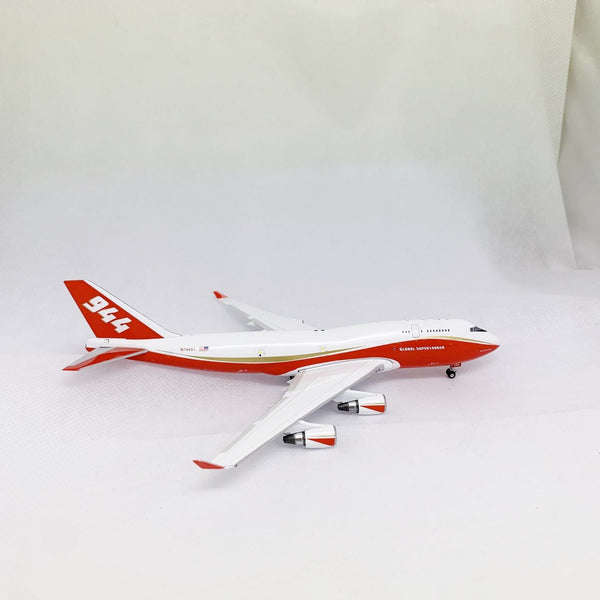 Global Super Tanker B747-400 N744ST Phoenix 1:400