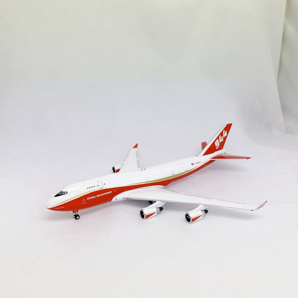 Global Super Tanker B747-400 N744ST Phoenix 1:400