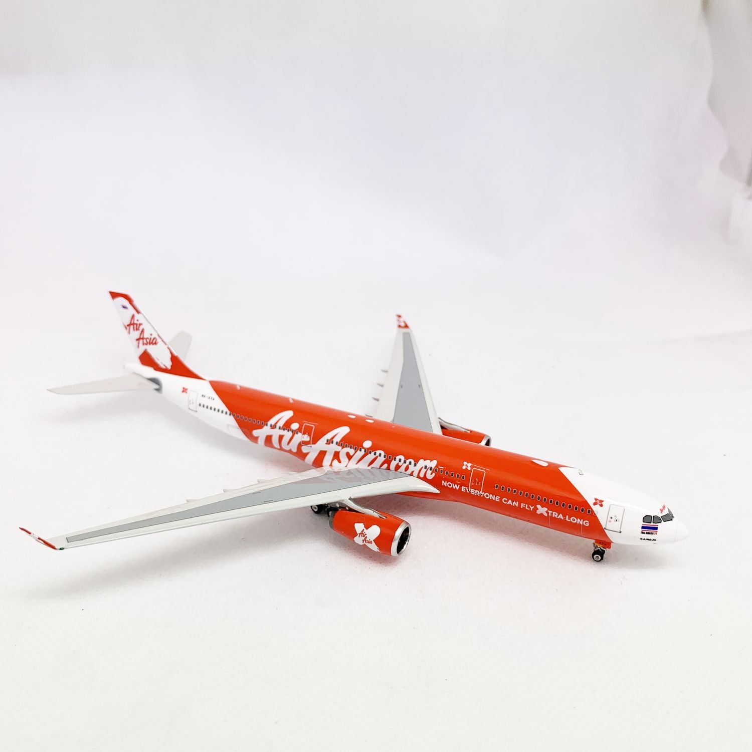 Air Asia A330-300 HS-XTA Phoenix 1:400 – Diecastbird Plane Model Store