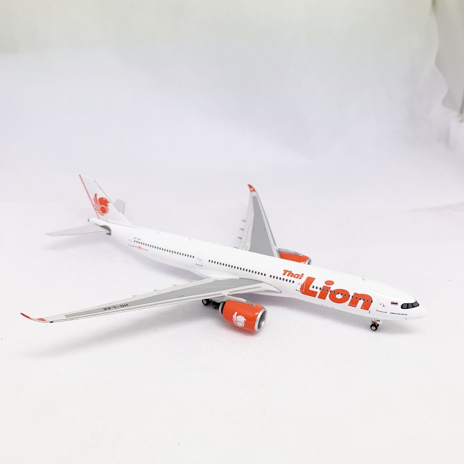 Thai Lion air A330-900 neo HS-LAK Phoenix 1:400