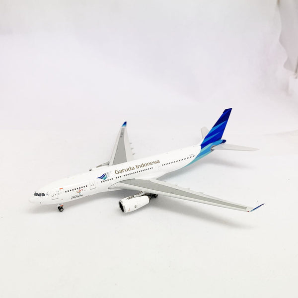 Garuda Indonesia A330-200 PK-GPS Phoenix 1:400