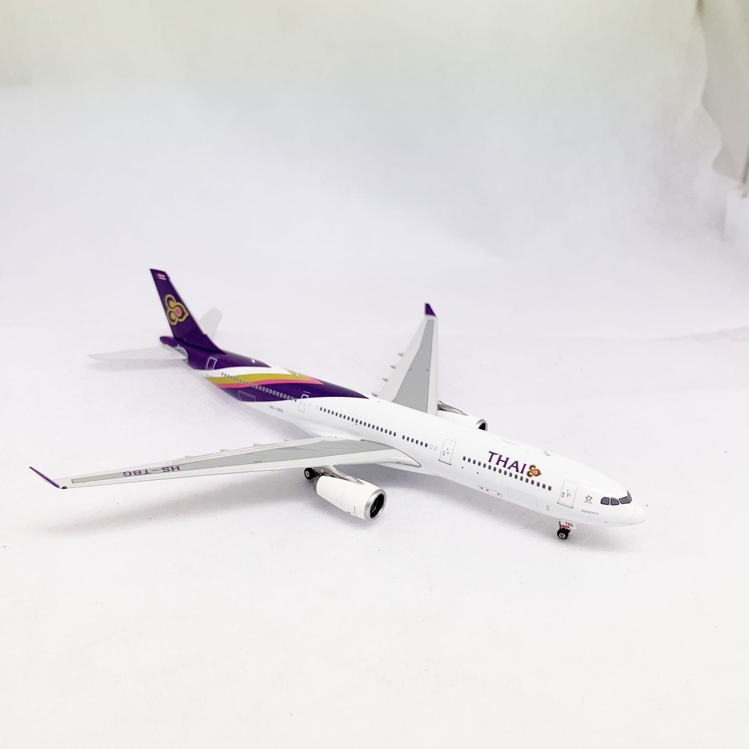 Thai Airways A330-300 HS-TBG Phoenix 1:400 – Diecastbird