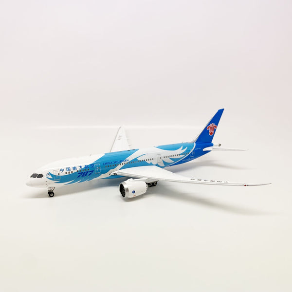 China Southern B787-8  B-2735 Phoenix 1:400