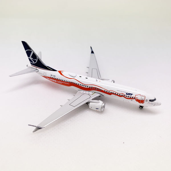 LOT Polish Airlines B737 8 Max  SP-LVA Phoenix 1:400