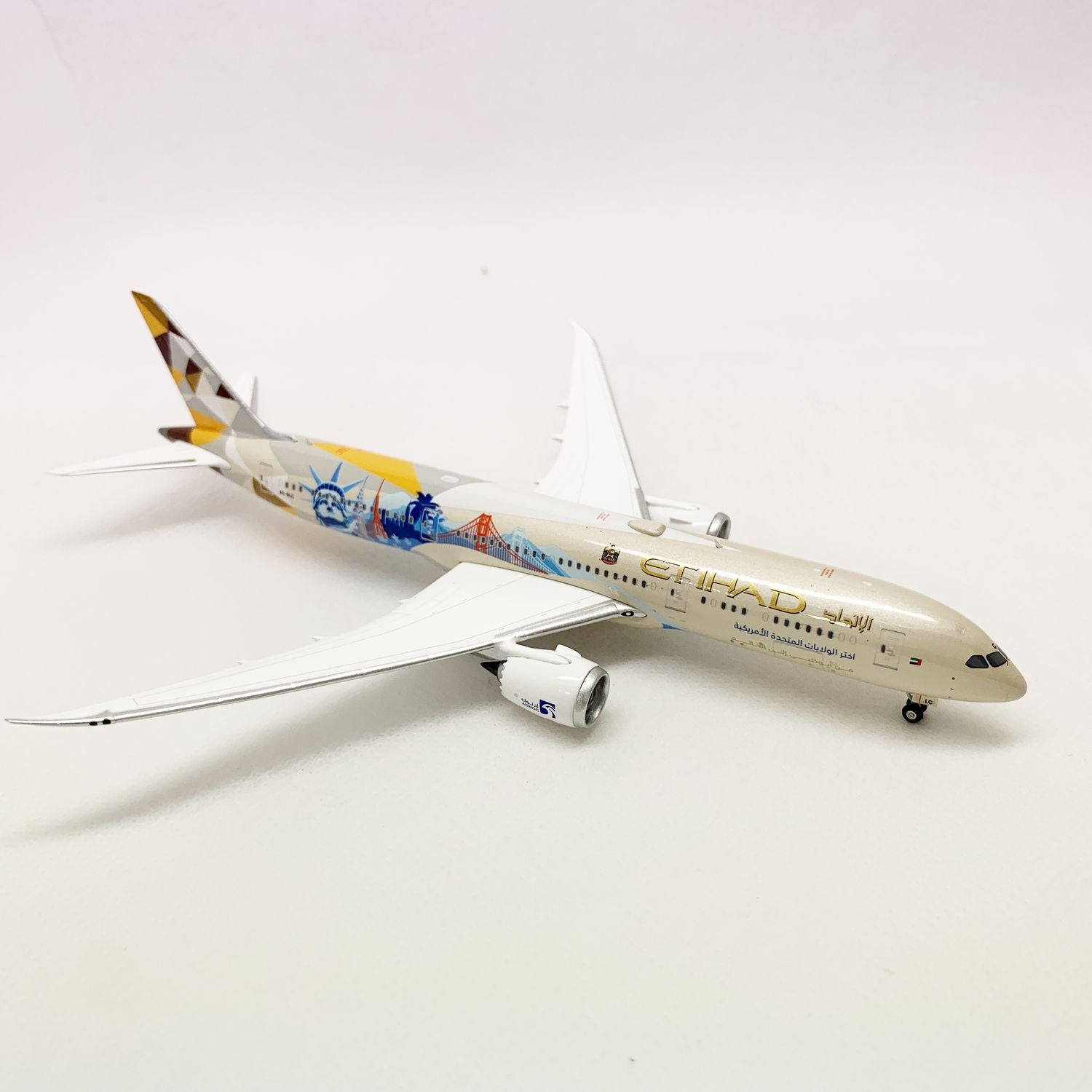 Etihad Airways B787-9  A6-BLC Phoenix 1:400