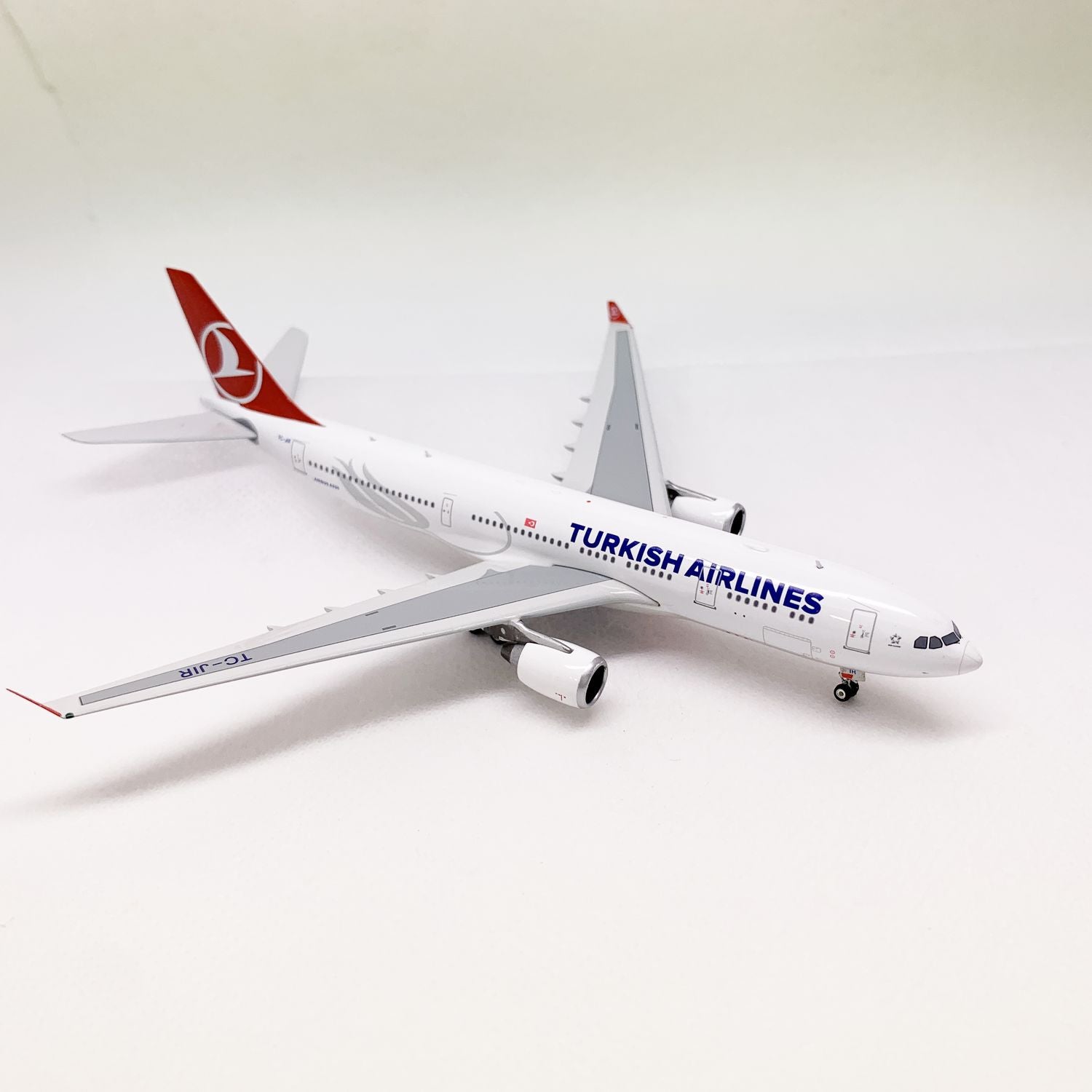 Turkish Airlines A330-200 TC-JIR Phoenix 1:400