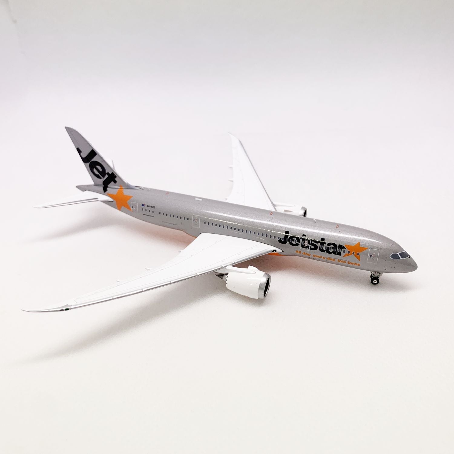 Jet Star B787-8 VH-VKB Phoenix 1:400