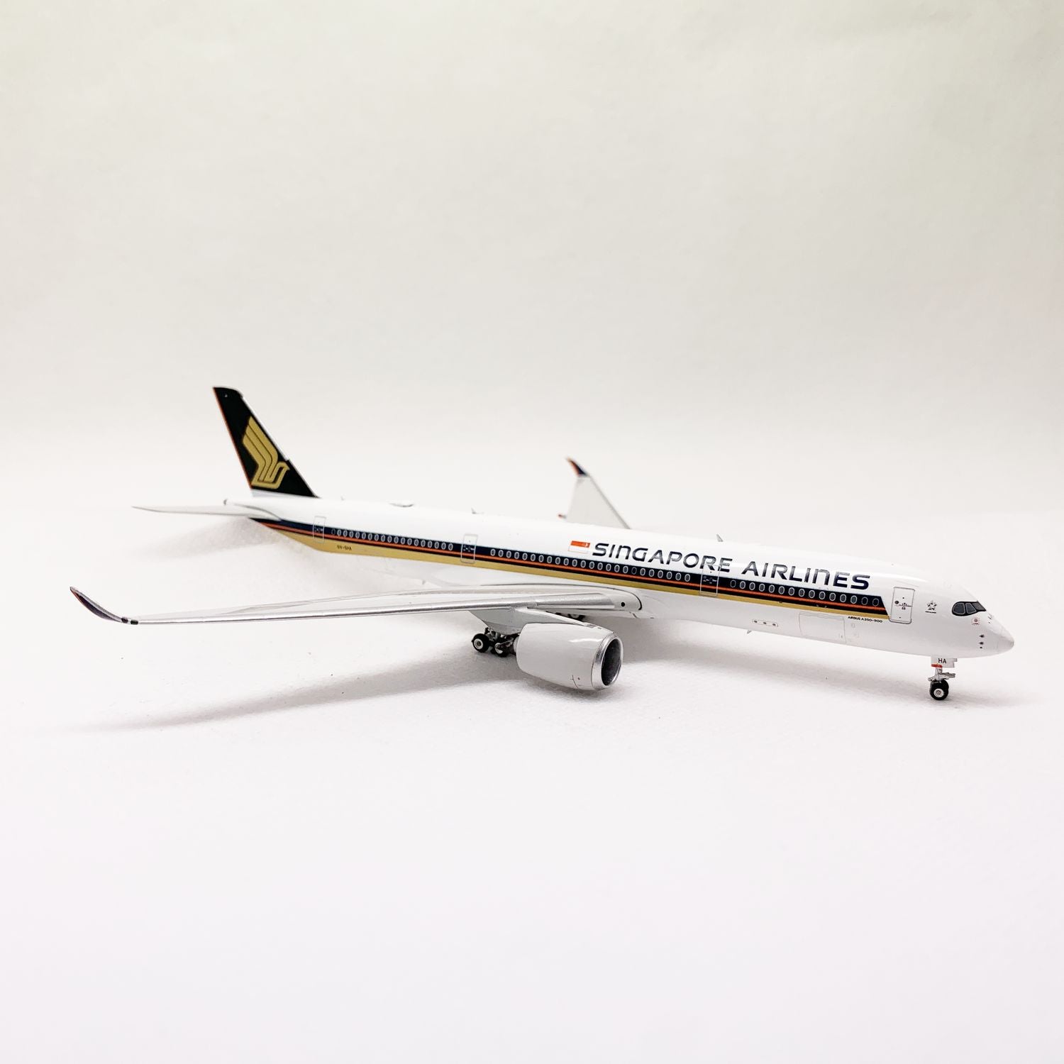 海外個人輸入 A350-900 Airlines Singapore 9V-SHA 1:400 Phoenix 航空機・ヘリコプター